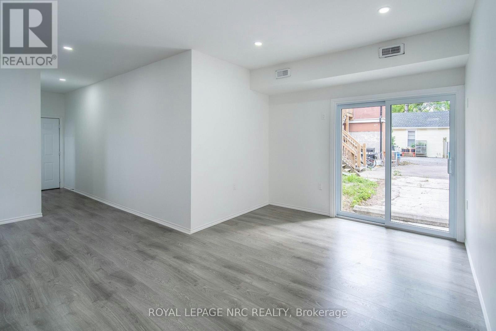 1B-138 Main Street W, Port Colborne, ON, L3K 3V2 - 3