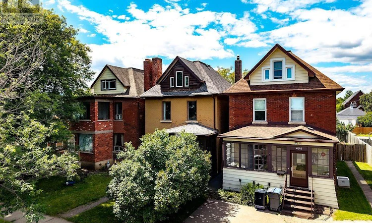 637 Catherine Street