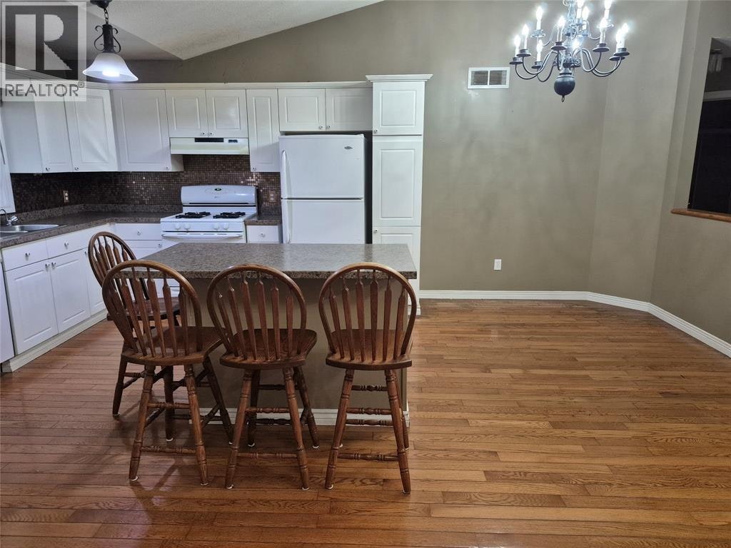 590 Montcalm Avenue, Sarnia, ON, N7S 2R3 - 6