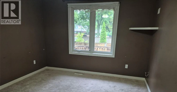 590 Montcalm Avenue, Sarnia, ON, N7S 2R3 - 10