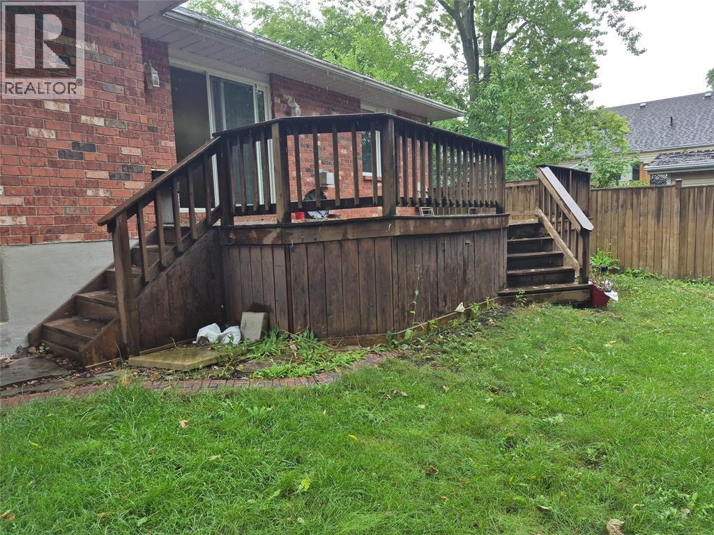590 Montcalm Avenue, Sarnia, ON, N7S 2R3 - 20