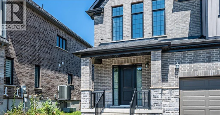 Upper-30 Falconridge Drive, Kitchener, ON, N2K 0G1 - 2