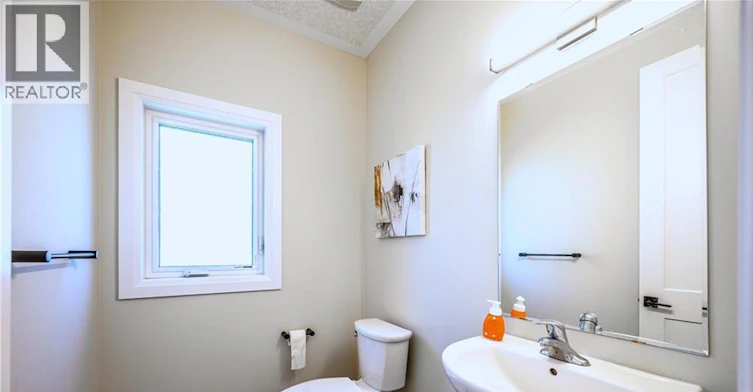 Upper-30 Falconridge Drive, Kitchener, ON, N2K 0G1 - 7
