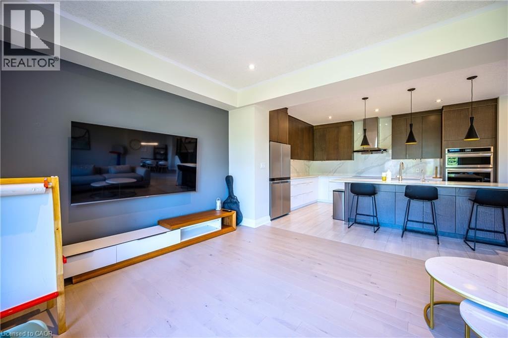 Upper-30 Falconridge Drive, Kitchener, ON, N2K 0G1 - 21