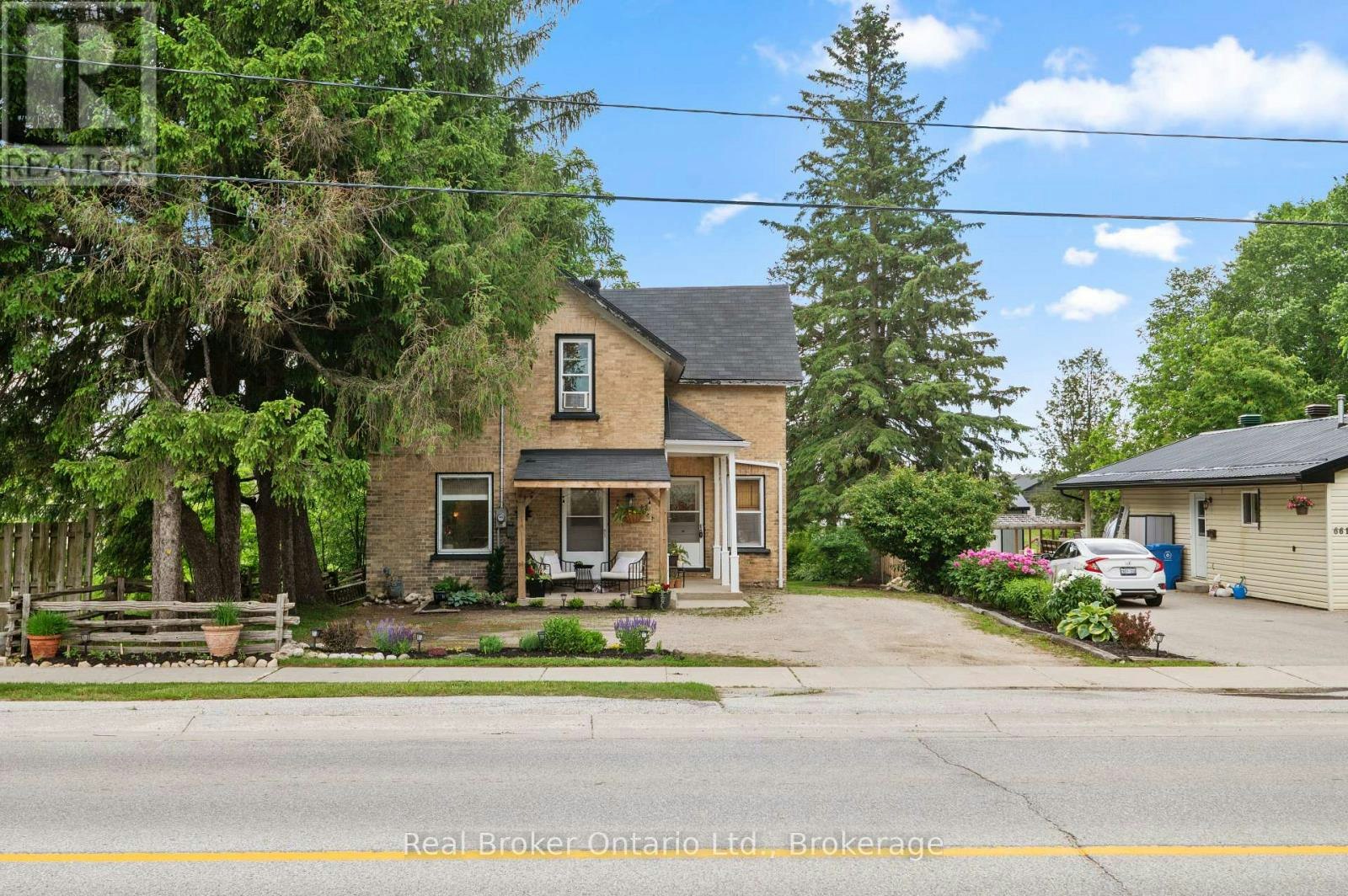677 Garafraxa Street N, West Grey, ON, N0G 1R0