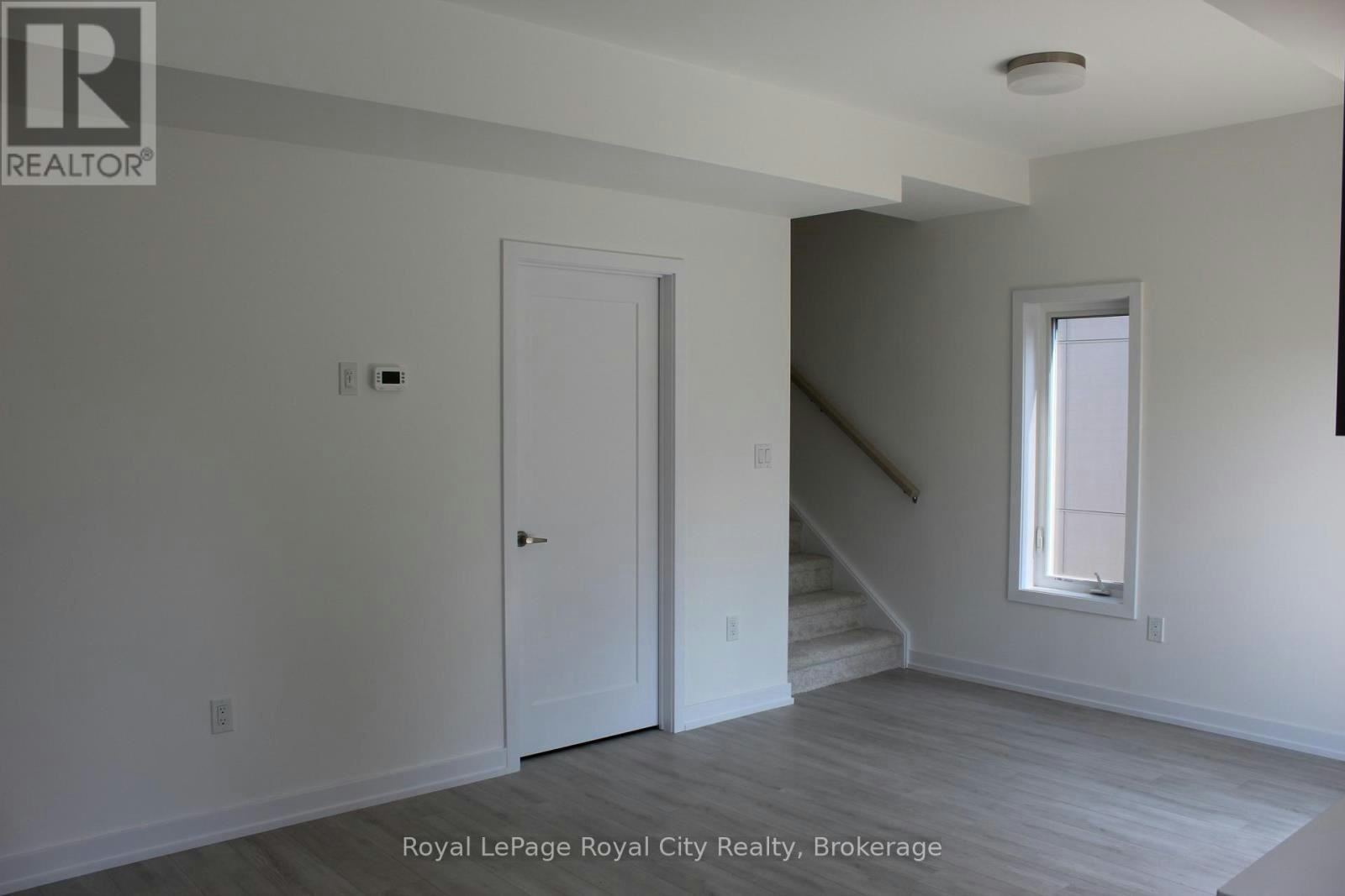102-42 Lowes Road W, Guelph, ON, N1G 0H6 - 11