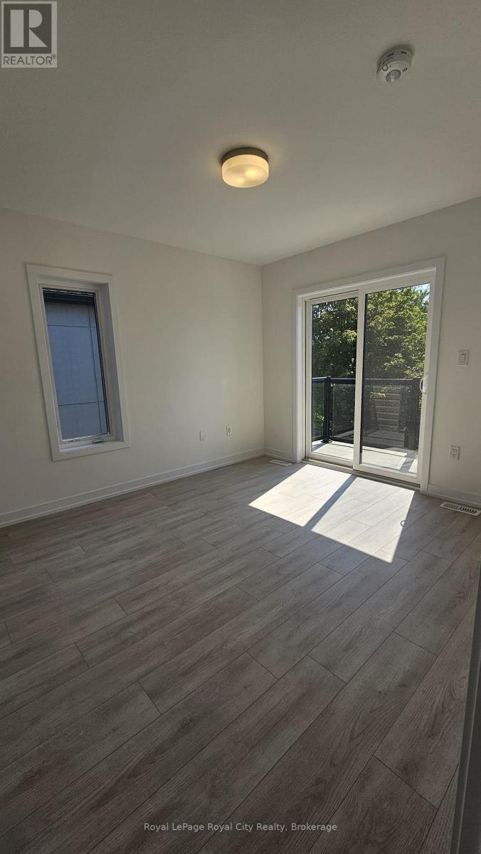 102-42 Lowes Road W, Guelph, ON, N1G 0H6 - 17