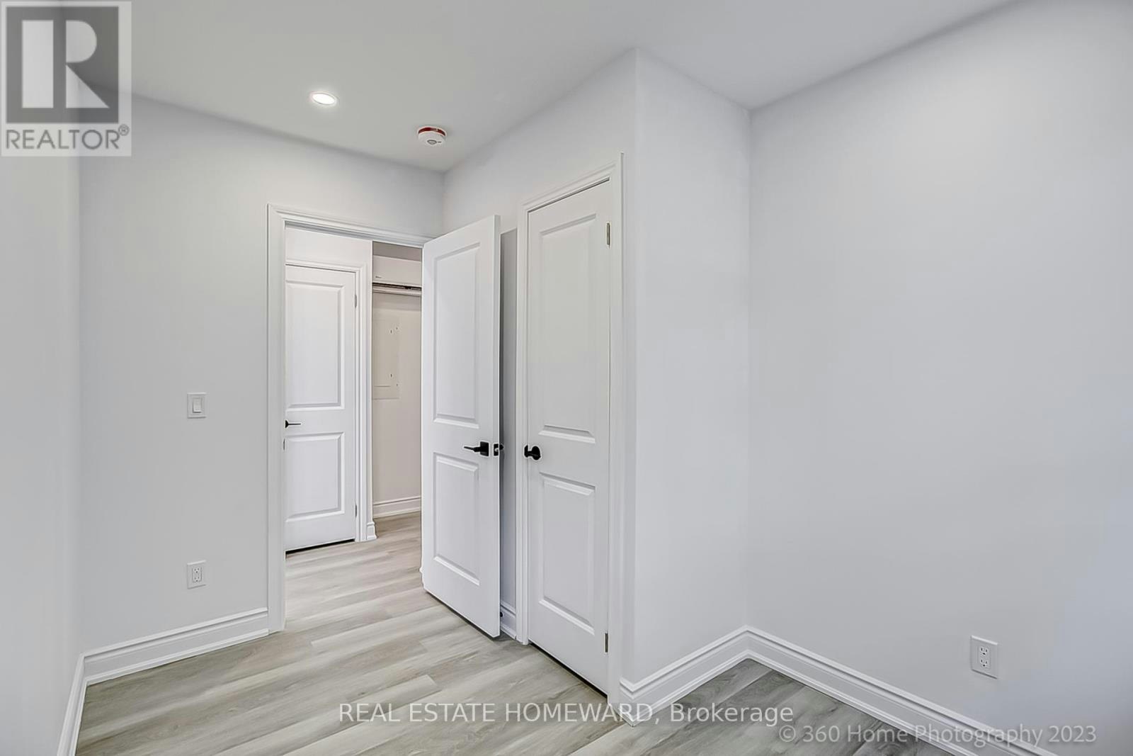 10-419 Woodbine Avenue, Toronto, ON, M4L 3P7 - 13