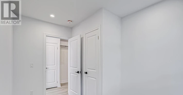 10-419 Woodbine Avenue, Toronto, ON, M4L 3P7 - 13