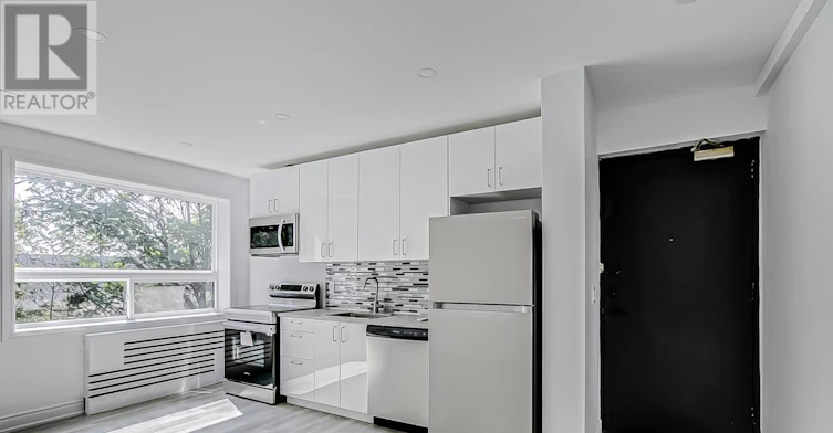 10-419 Woodbine Avenue, Toronto, ON, M4L 3P7 - 4
