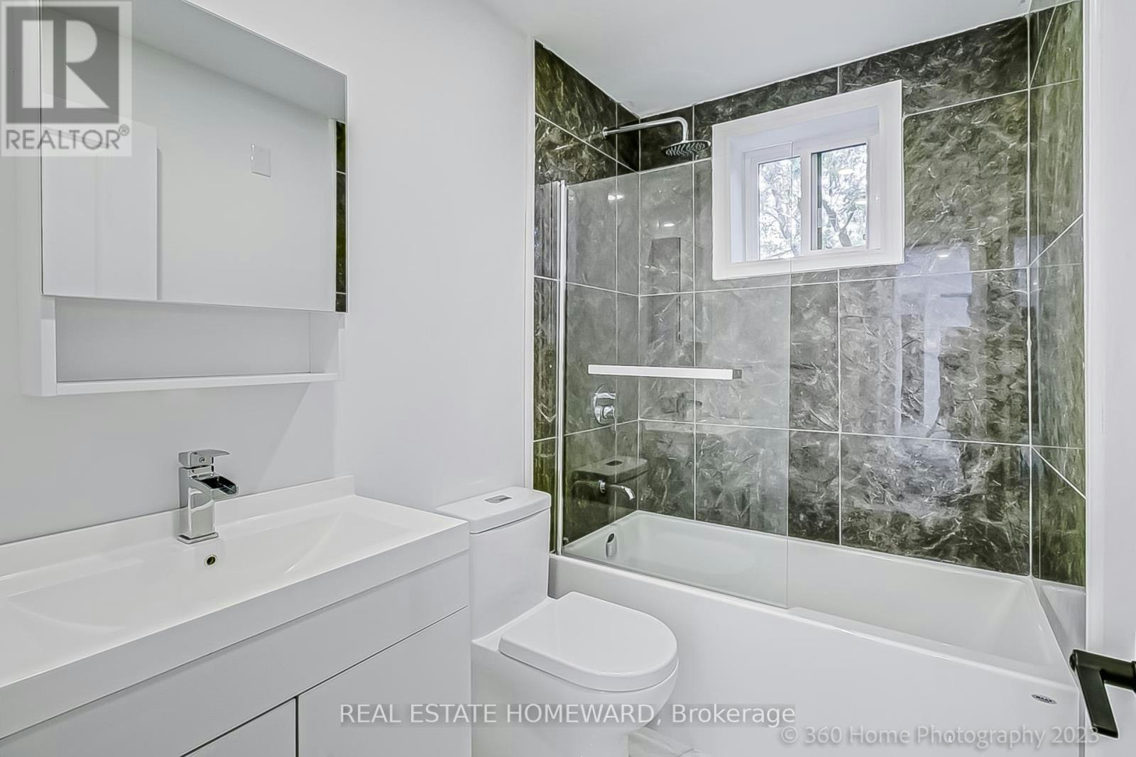 10-419 Woodbine Avenue, Toronto, ON, M4L 3P7 - 10