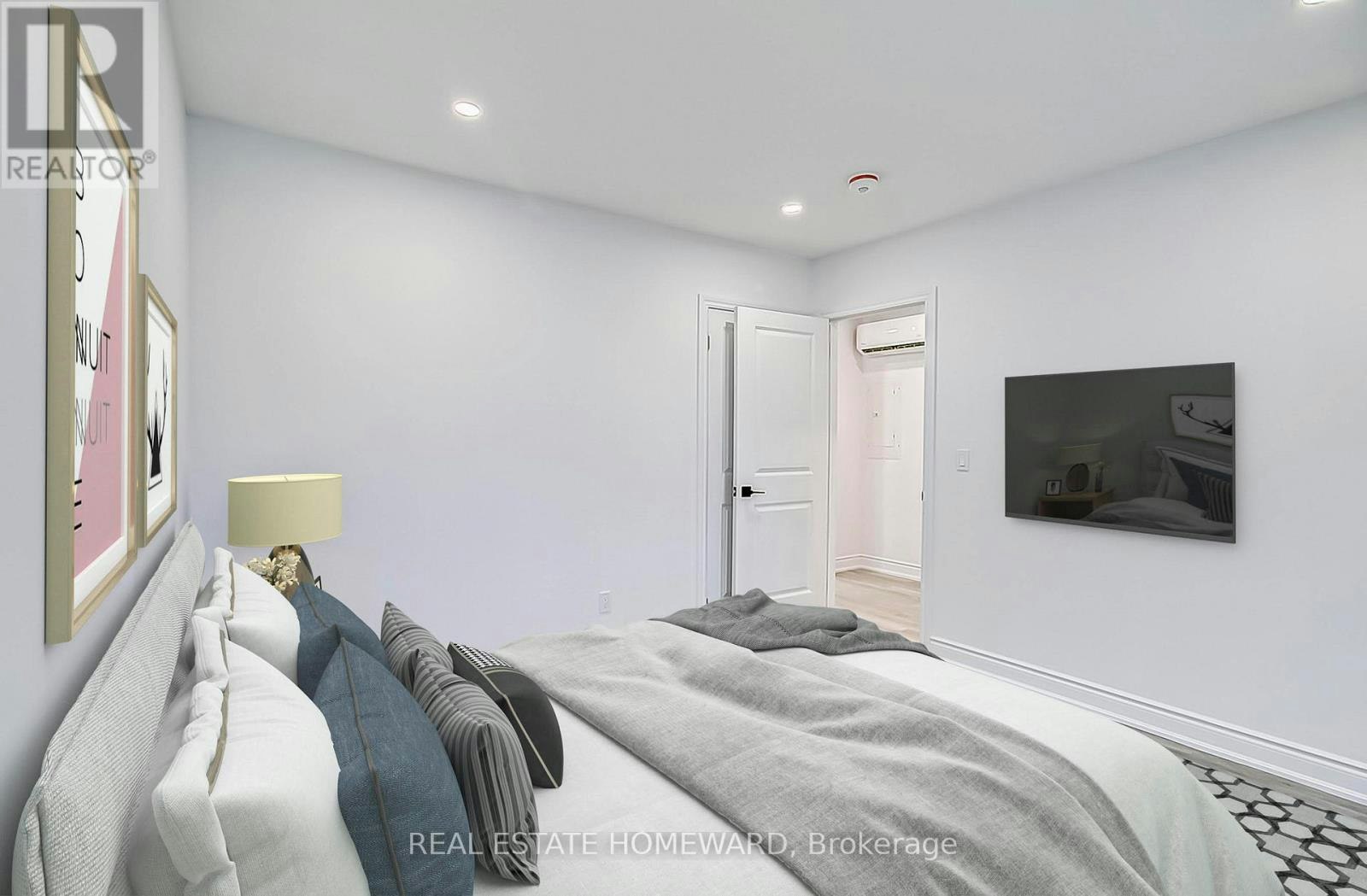 10-419 Woodbine Avenue, Toronto, ON, M4L 3P7 - 2