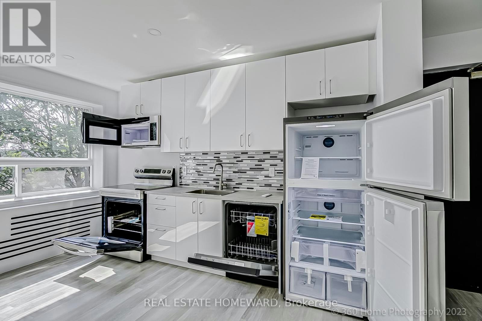10-419 Woodbine Avenue, Toronto, ON, M4L 3P7 - 21