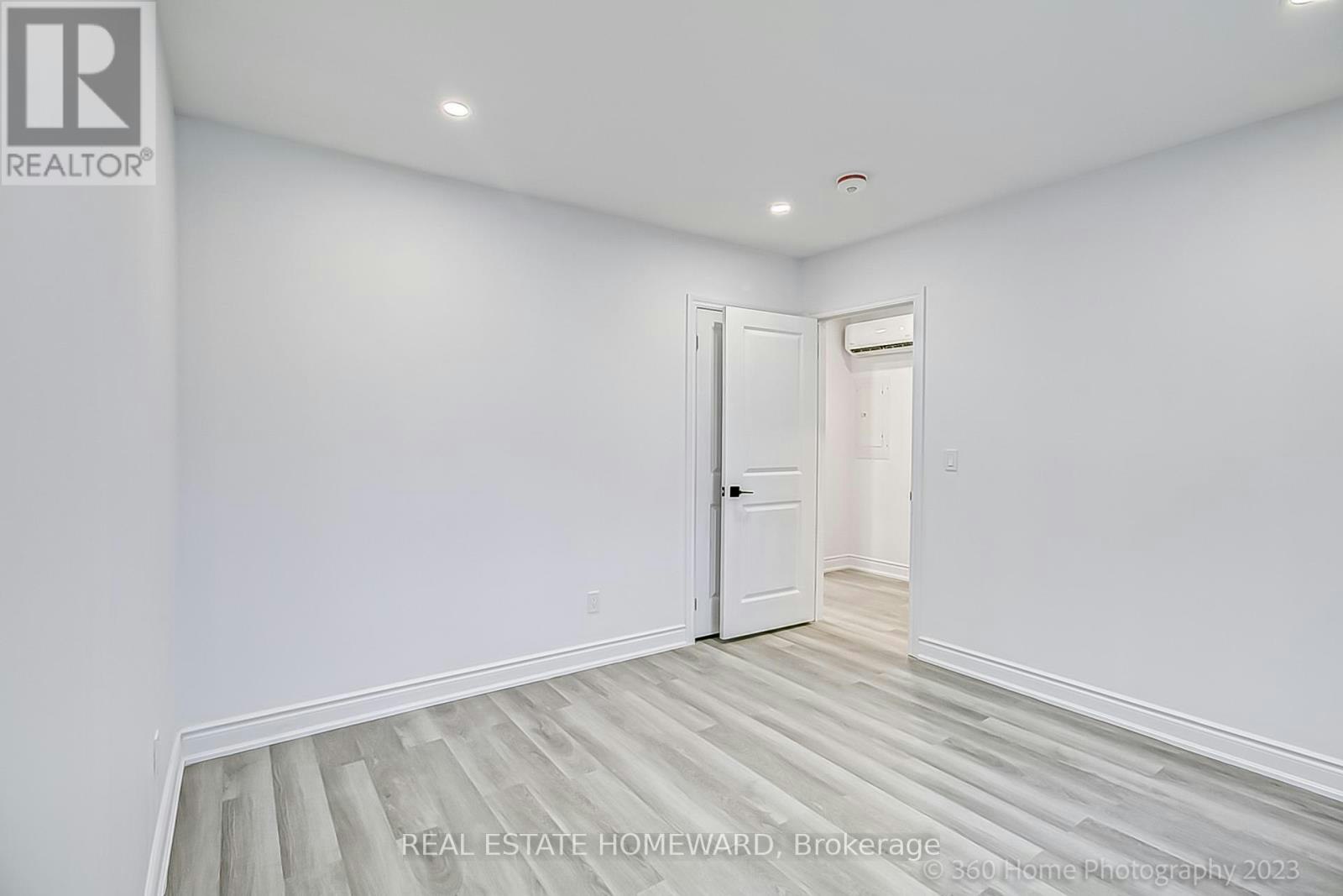 10-419 Woodbine Avenue, Toronto, ON, M4L 3P7 - 16