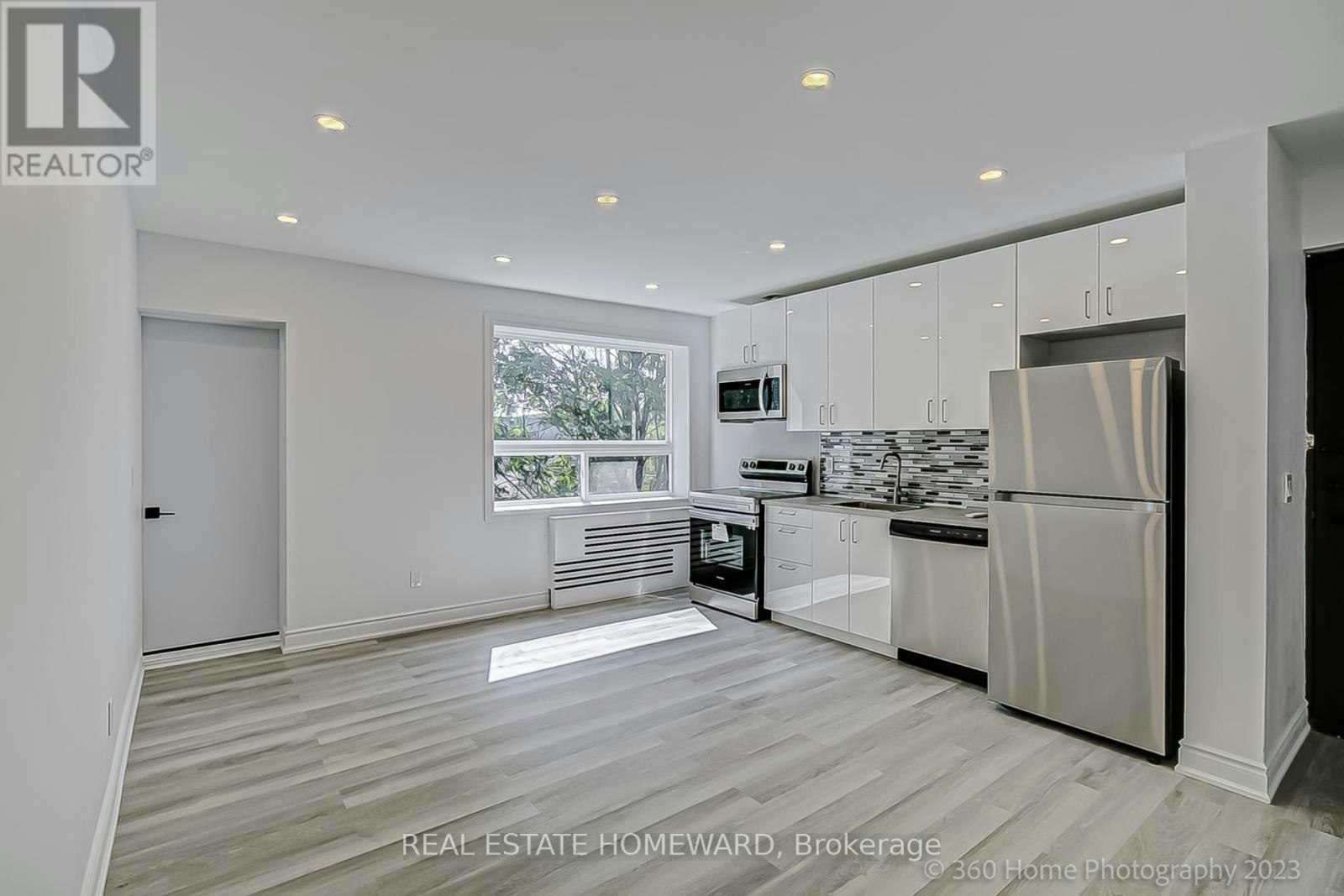 10-419 Woodbine Avenue, Toronto, ON, M4L 3P7 - 7