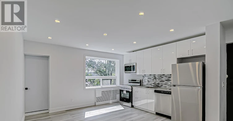 10-419 Woodbine Avenue, Toronto, ON, M4L 3P7 - 7