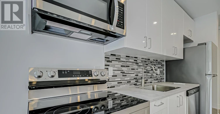 10-419 Woodbine Avenue, Toronto, ON, M4L 3P7 - 19