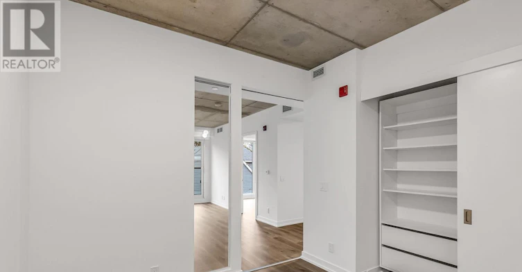 201-115 Larchmount Avenue, Toronto, ON, M4M 2Y6 - 9