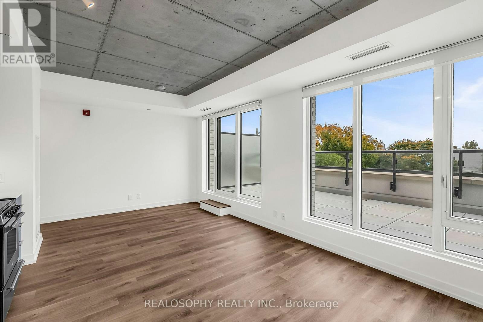 410-115 Larchmount Avenue, Toronto, ON, M4M 2Y6 - 3