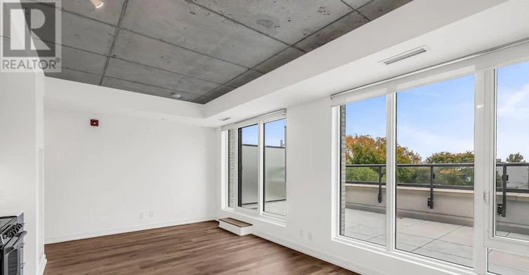 410-115 Larchmount Avenue, Toronto, ON, M4M 2Y6 - 3