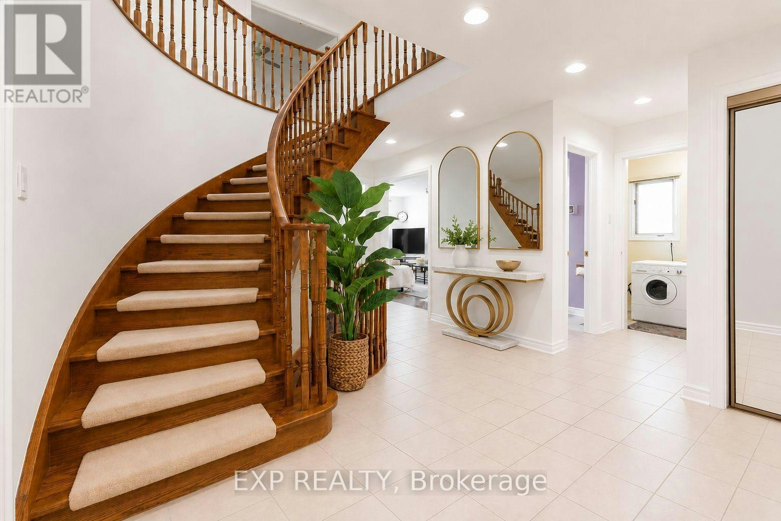 5 Hyde Park Drive - 2
