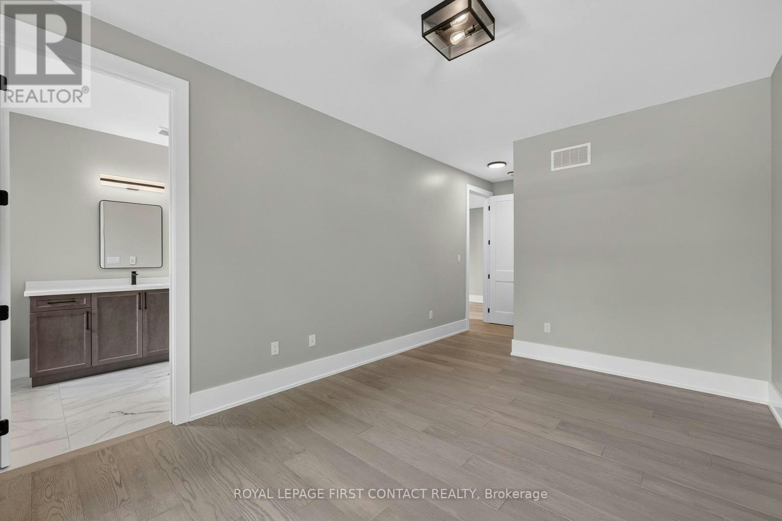 UPPER-933 7th Line, Innisfil, ON, L9S 4G1 - 17