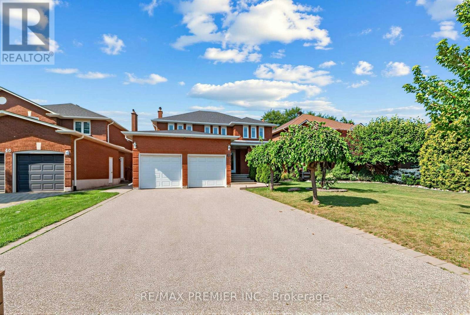 42 Burgosa Court, Vaughan, ON, L4L 5C3