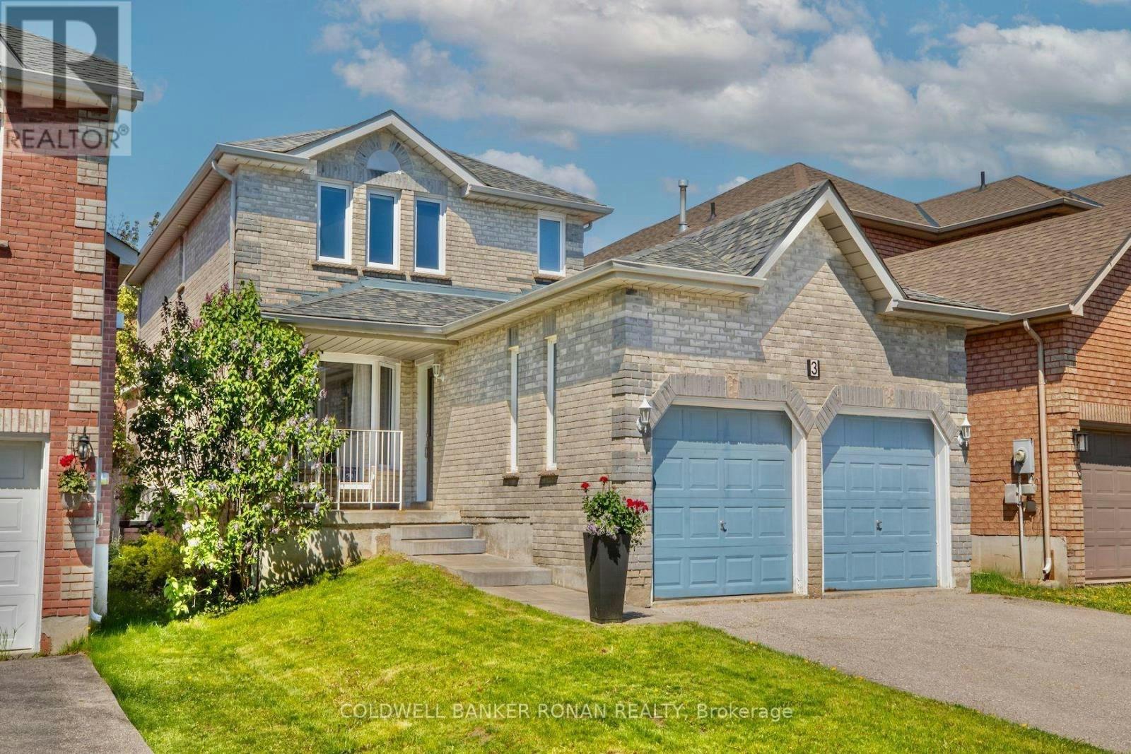 3 Teal Place, Barrie, ON, L4N 8W1