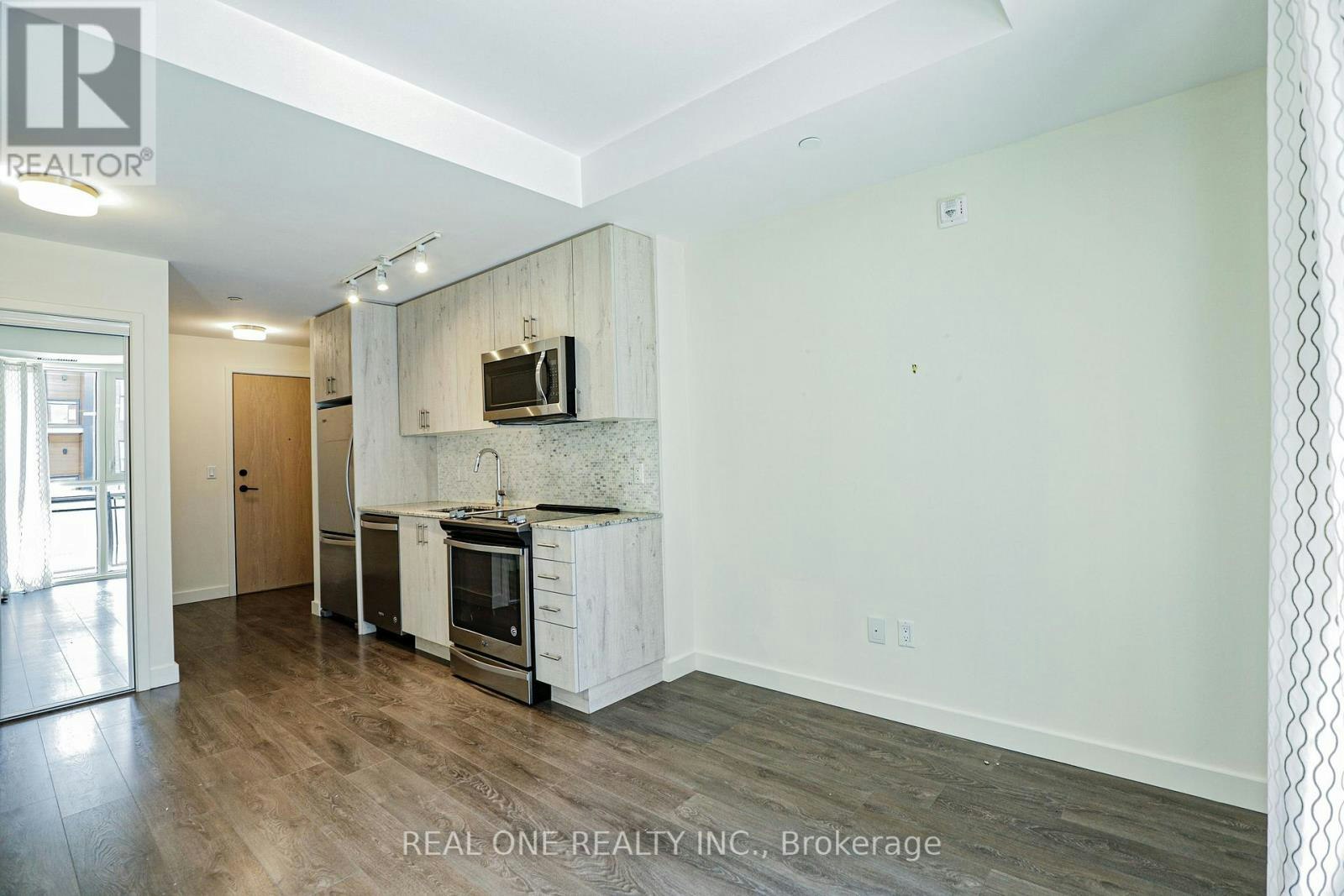 209-150 Sabina Drive, Oakville, ON, L6H 0W3 - 6
