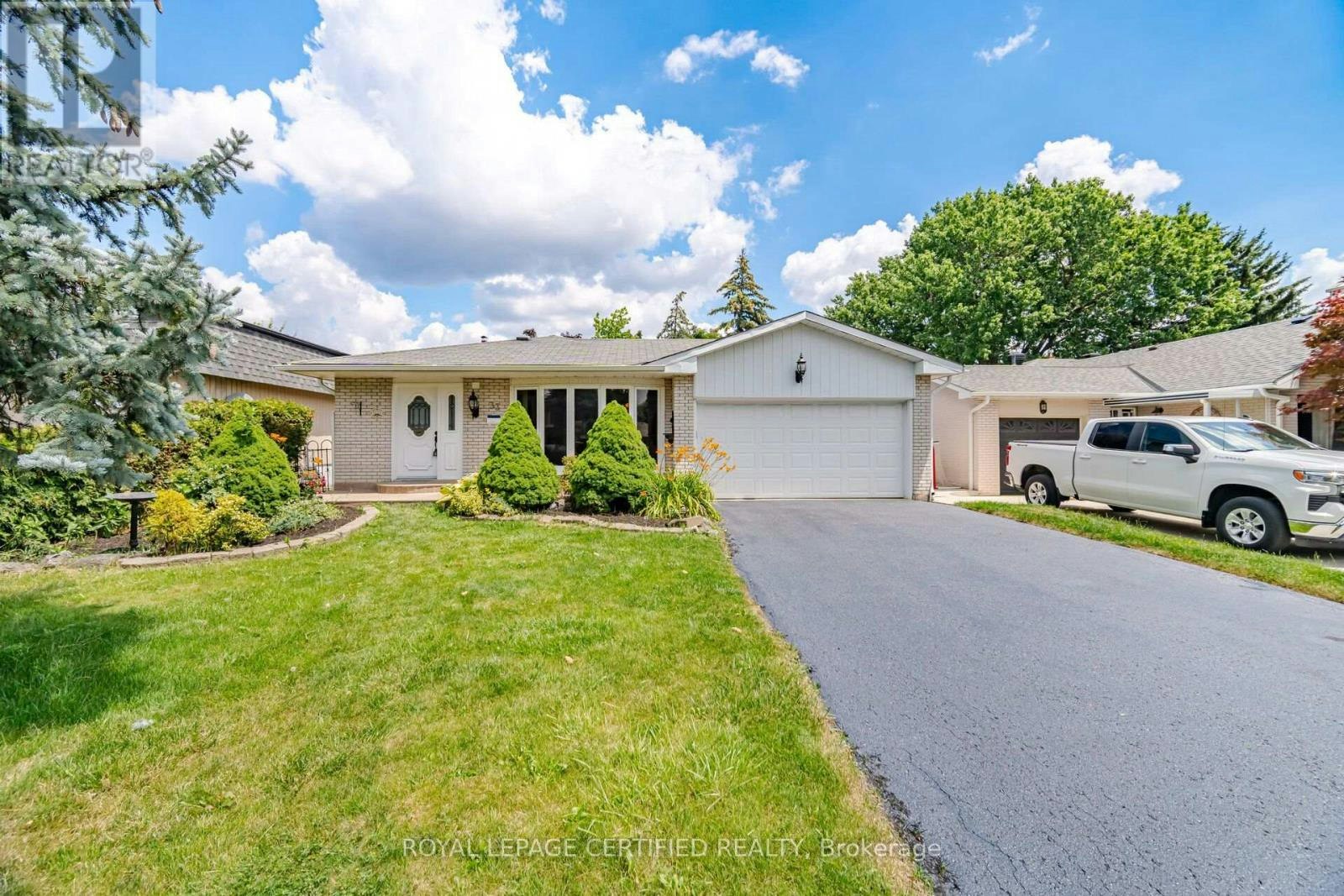 33 Grassmere Crescent, Brampton, ON, L6S 1C9