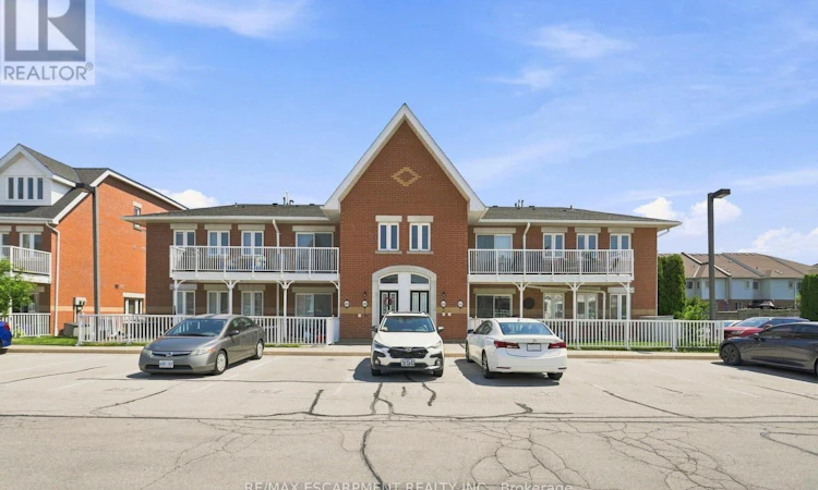 204-1701 Lampman Avenue