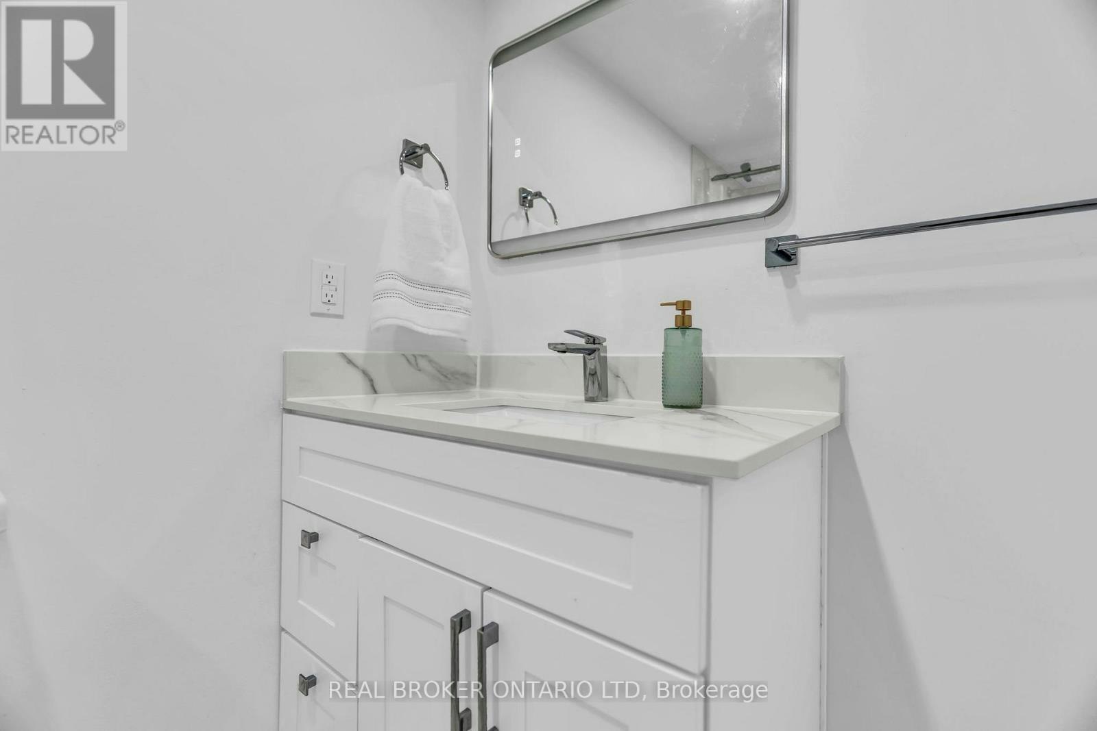 60 Tilipe Road, London, ON, N5V 2X4 - 36