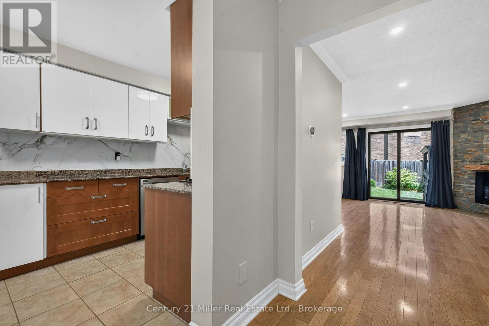 1162 Avondale Drive, Oakville, ON, L6H 5L5 - 6
