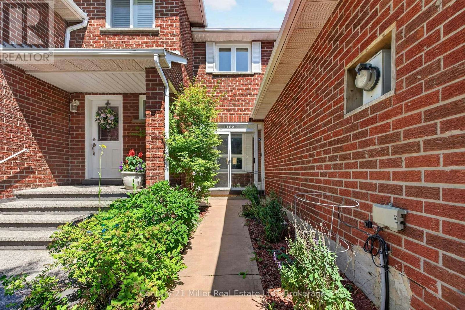 1162 Avondale Drive, Oakville, ON, L6H 5L5 - 3