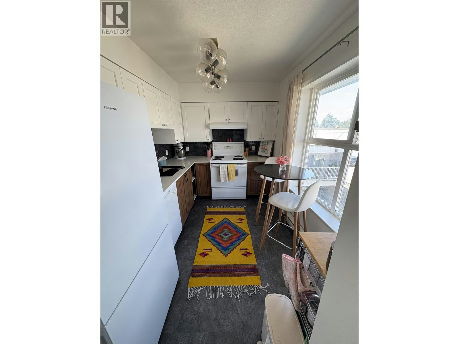 306-22347 Lougheed Highway, Maple Ridge, BC, V2X 2T3 - 5