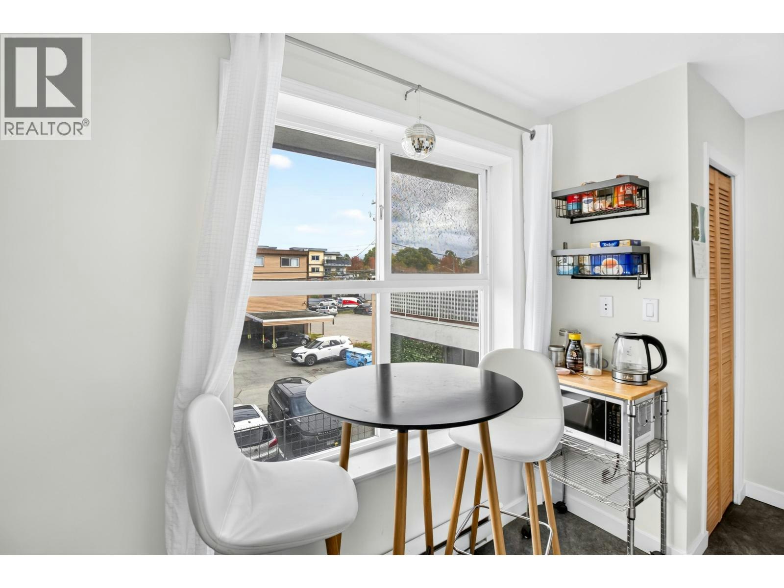 306-22347 Lougheed Highway, Maple Ridge, BC, V2X 2T3 - 7