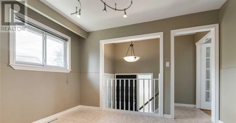 MAIN-15 Walter Avenue, Newmarket, ON, L3Y 2T2 - 4