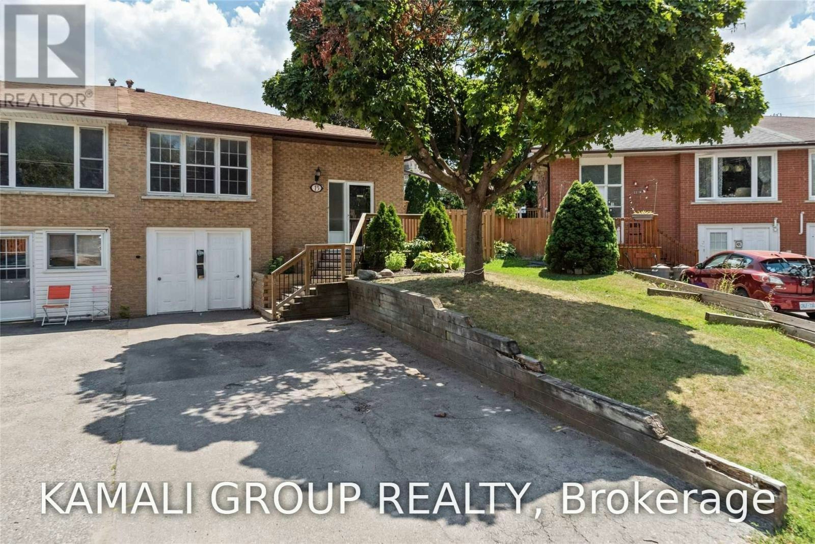 MAIN-15 Walter Avenue, Newmarket, ON, L3Y 2T2