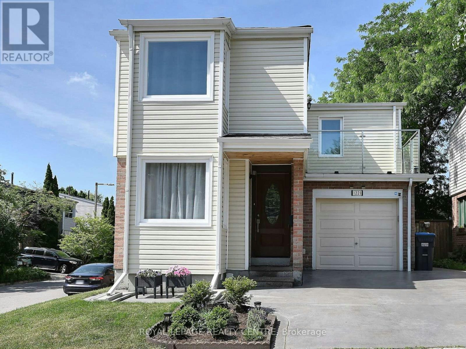 1221 Kos Boulevard, Mississauga, ON, L5J 4L3