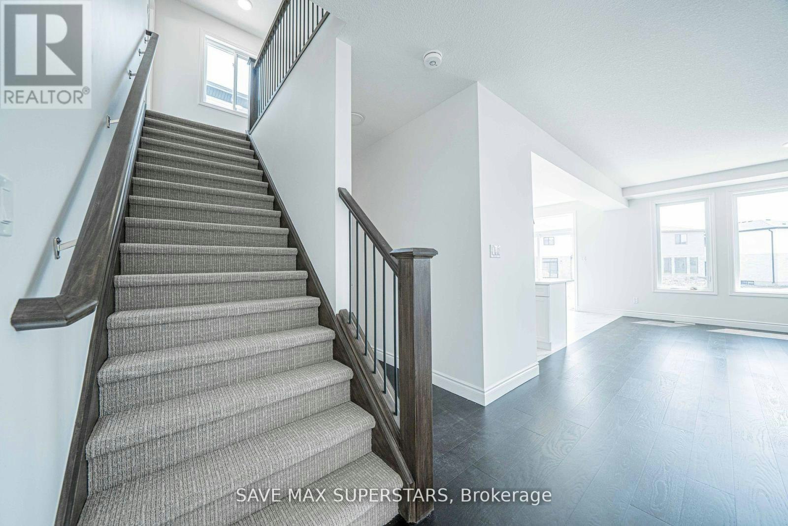 UPPER-201 Roy Mcdonald Drive, London, ON, N6L 0J1 - 4