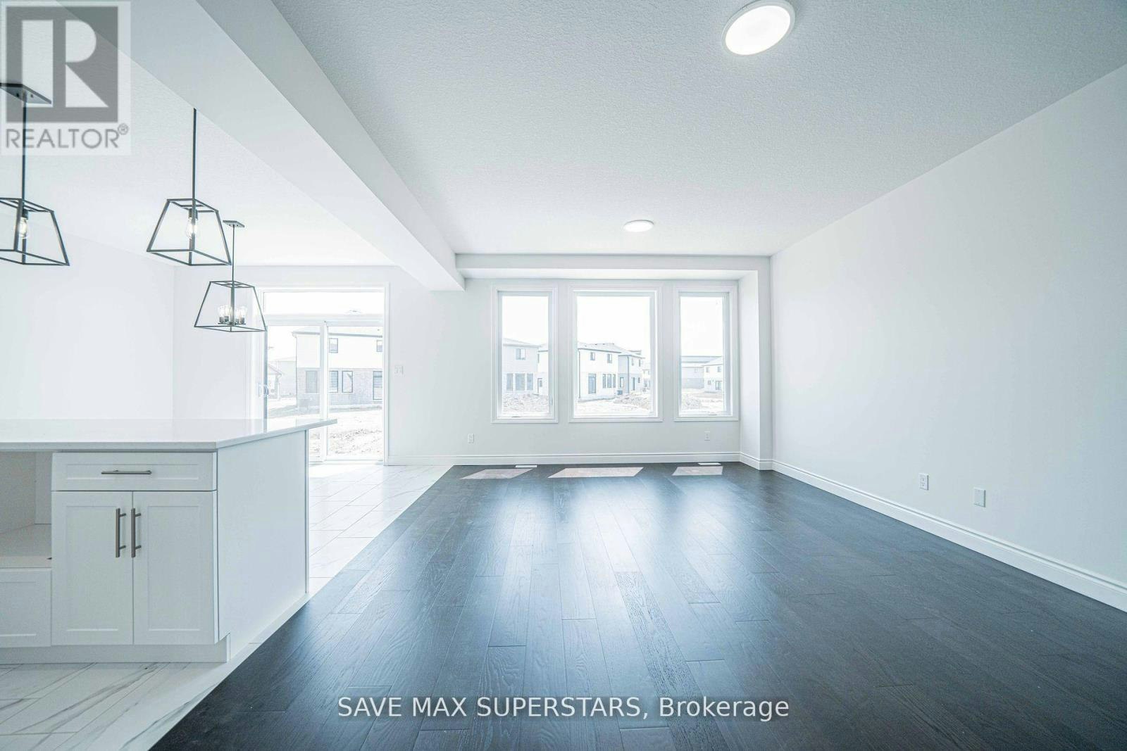 UPPER-201 Roy Mcdonald Drive, London, ON, N6L 0J1 - 6