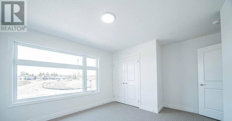 UPPER-201 Roy Mcdonald Drive, London, ON, N6L 0J1 - 28