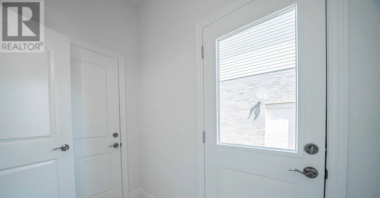 UPPER-201 Roy Mcdonald Drive, London, ON, N6L 0J1 - 13