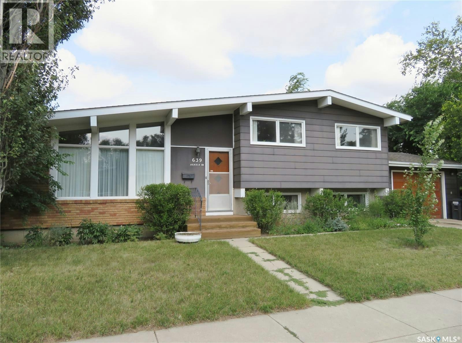 639 Acadia Drive, Saskatoon, SK, S7H 3V8