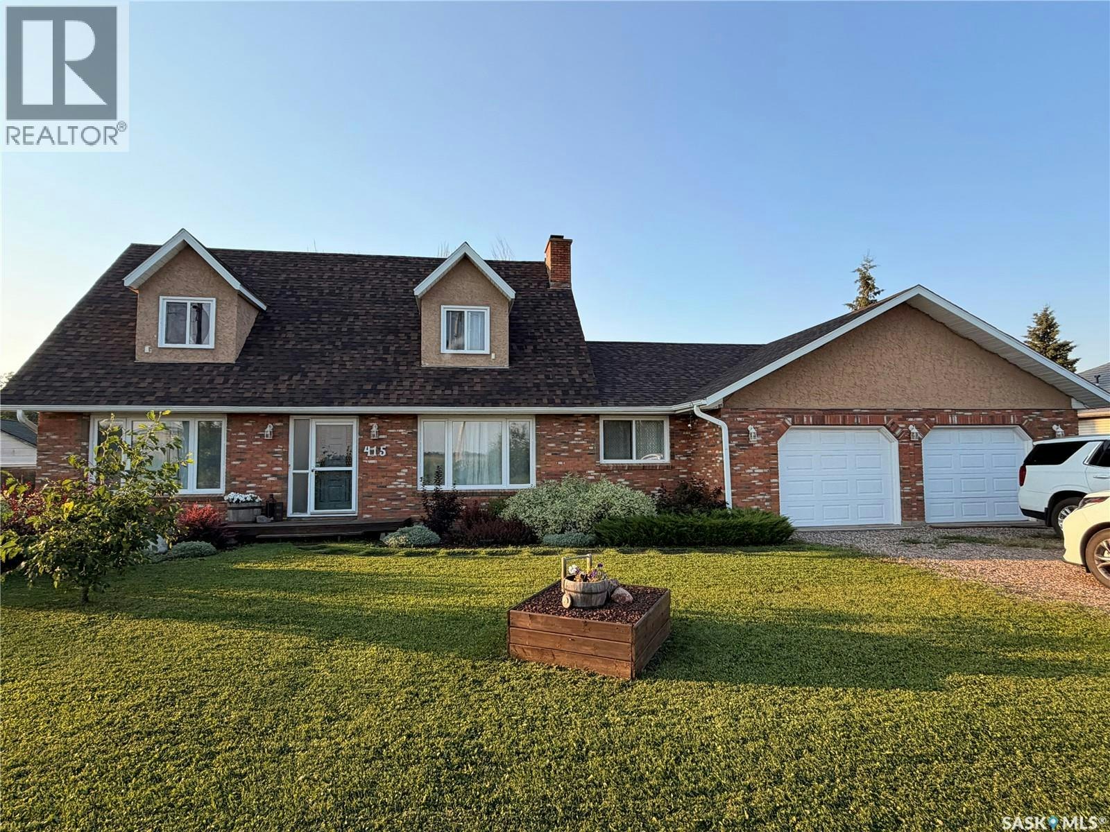 415 9th Avenue E, Meadow Lake, SK, S9X 1H1