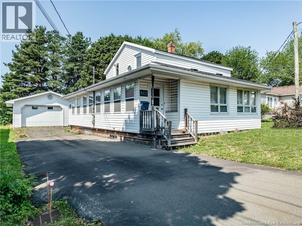 662 Evangeline, Dieppe, NB, E1A 1Z7