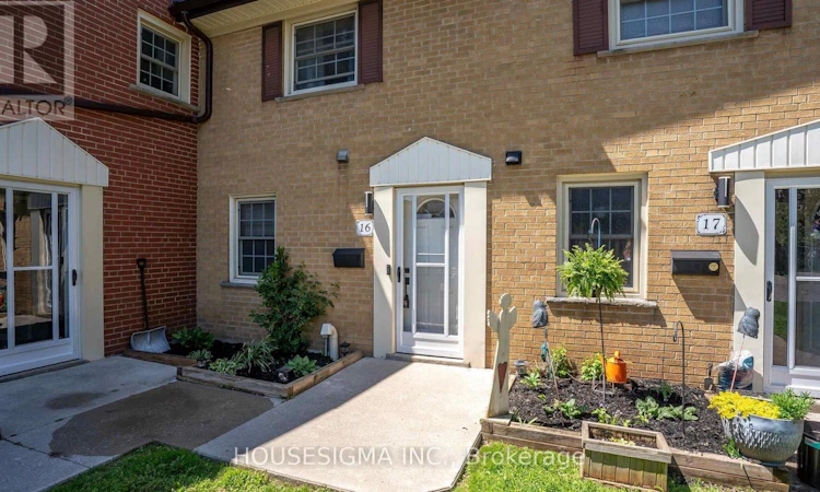 16 Arbour Glen Crescent