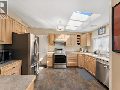31-6688 Tronson Road - 3