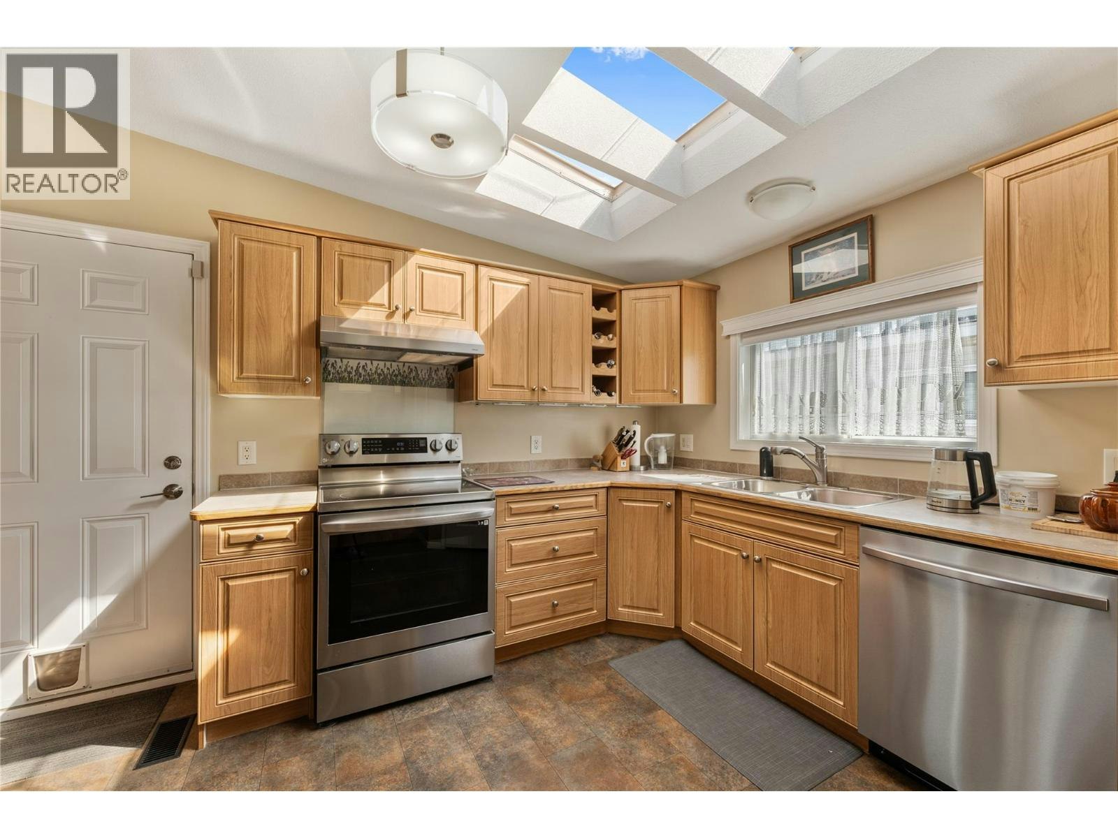 31-6688 Tronson Road - 4