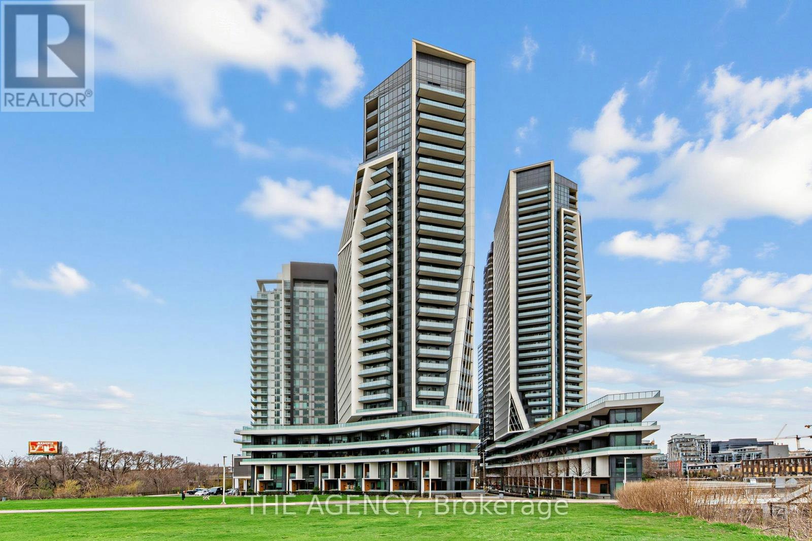1811-30 Ordnance Street, Toronto, ON, M6K 0C8 - 37